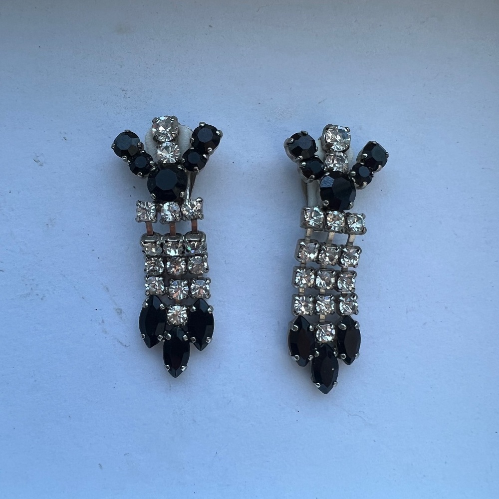 Rhinestone clip on earrings (retro/pinup/glamour)